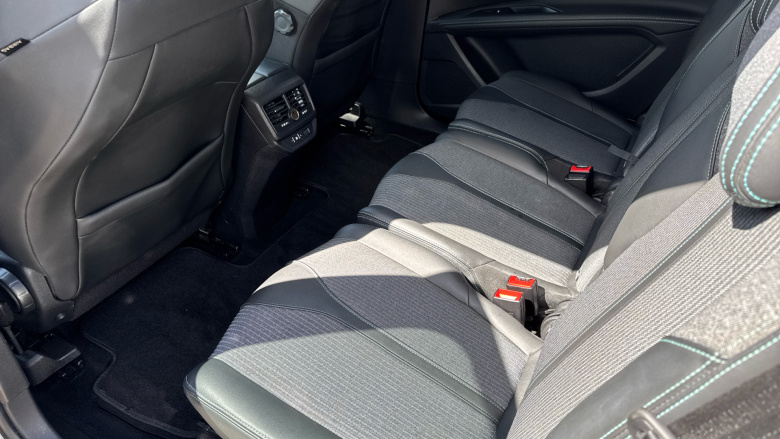Peugeot 5008 1.5 BlueHDi Allure 5dr Diesel Estate